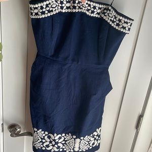 Worn once! Strapless Vineyard Vines dress with pockets!